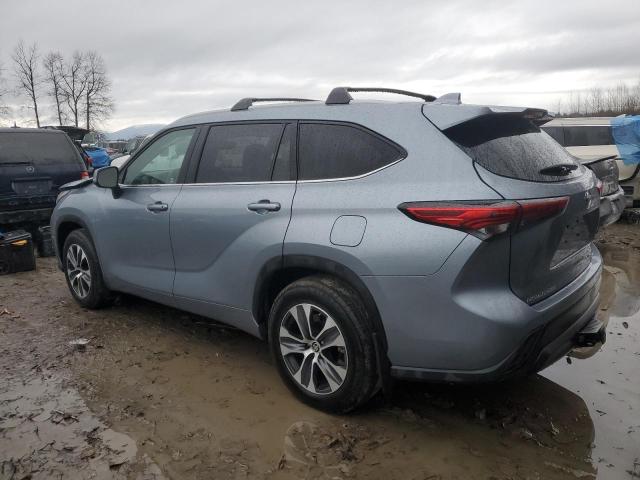 Obraz 2 z 2022 TOYOTA HIGHLANDER XLE 2022 z VIN 5TDHZRBH0NS251993