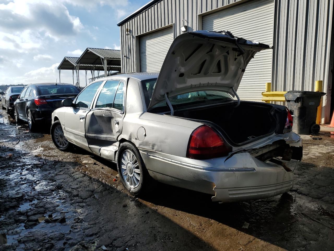 Obraz 2 z 2010 MERCURY GRAND MARQUIS LS 2010 z VIN 2MEBM7FV0AX624293