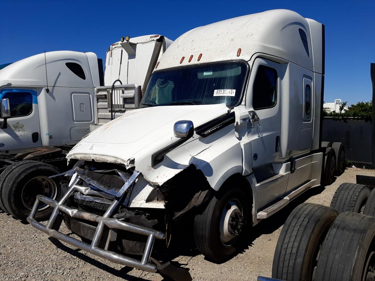 Изображение 2 2020 FREIGHTLINER CASCADIA 126  2020 с VIN 3AKJHHDR0LSLT1245