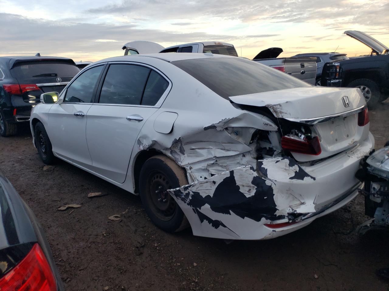 Image 2 of 2016 HONDA ACCORD EXL 2016 with VIN 1HGCR2F8XGA107011