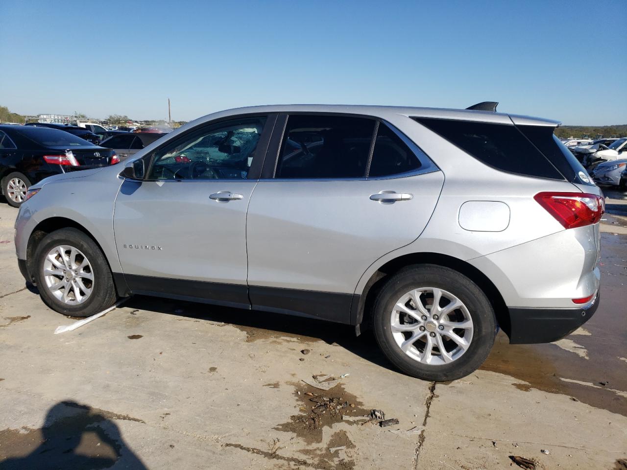 Image 2 of 2021 CHEVROLET EQUINOX LT 2021 with VIN 3GNAXKEV3MS167653