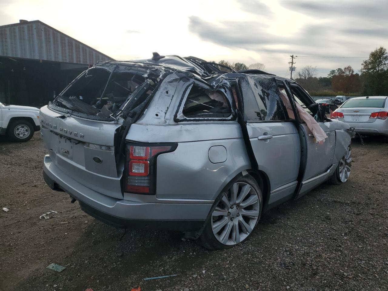 Image 3 of 2016 LAND ROVER RANGE ROVER SUPERCHARGED 2016 with VIN SALGS2EF1GA297522