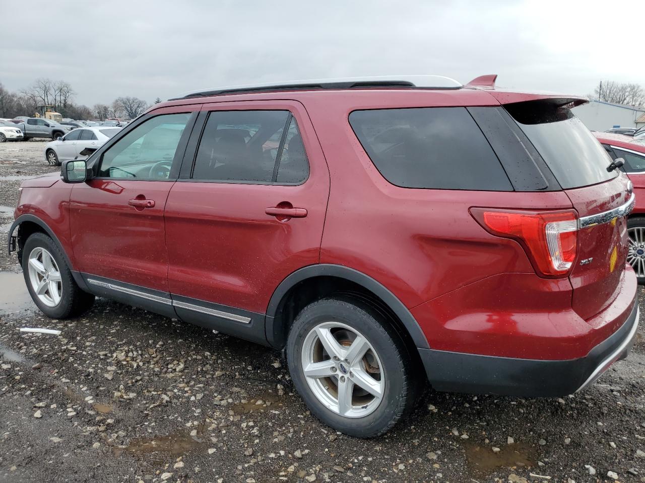 Image 2 of 2016 FORD EXPLORER XLT 2016 with VIN 1FM5K8D80GGB87641