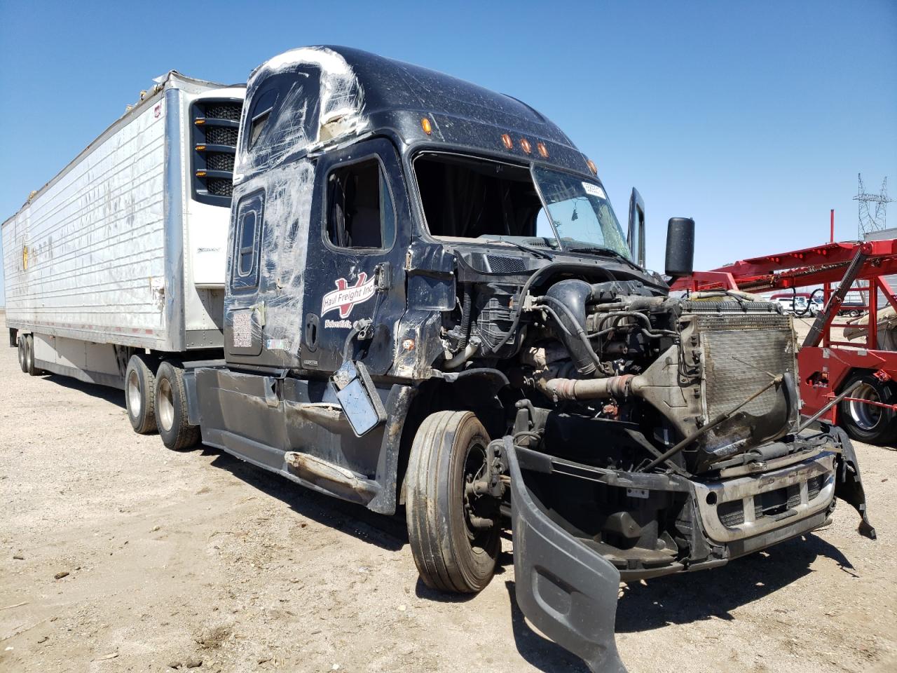 Obraz 1 z 2015 FREIGHTLINER CASCADIA 125  2015 z VIN 3AKJGLD5XFSFK5016
