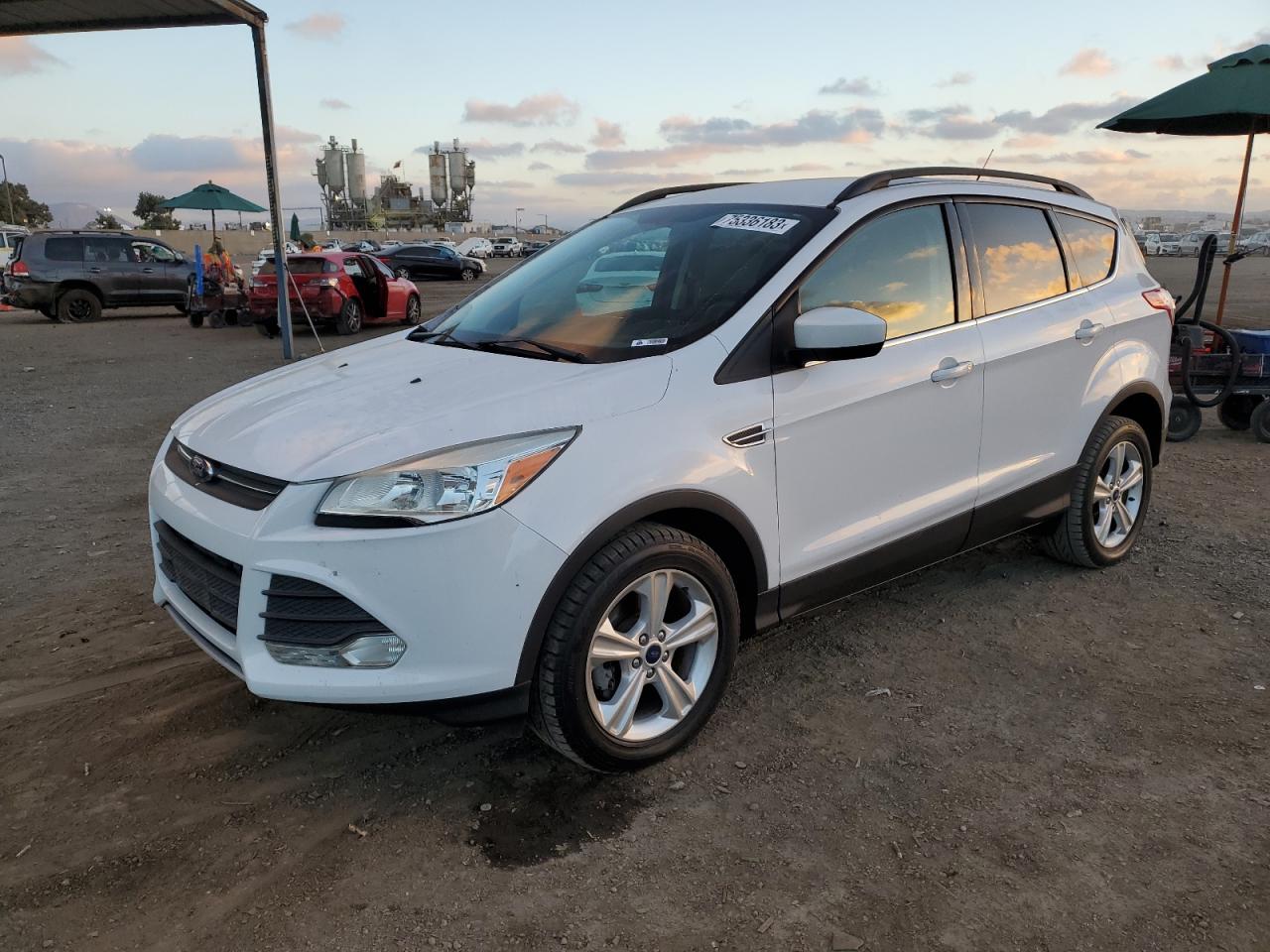 Изображение 1 2014 FORD ESCAPE SE 2014 с VIN 1FMCU0GX1EUB47251