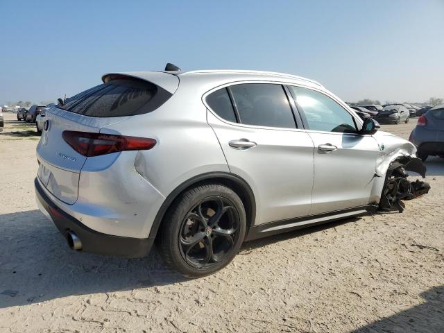 Obraz 3 z 2018 ALFA ROMEO STELVIO TI 2018 z VIN ZASFAKBN2J7B97054