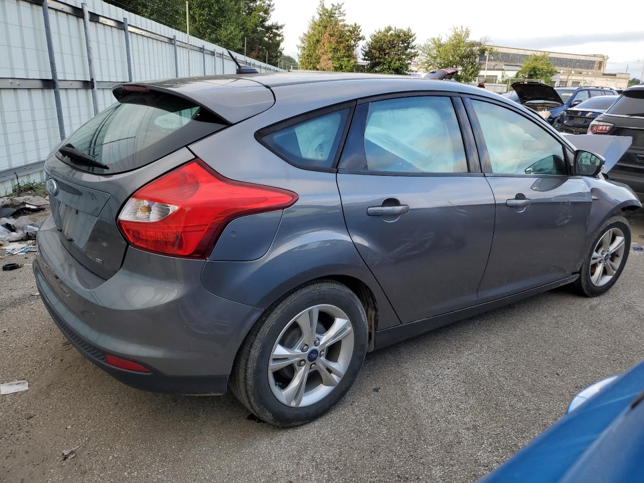 Image 3 of 2013 FORD FOCUS SE 2013 with VIN 1FADP3K23DL340394
