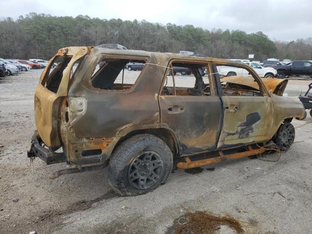 Obraz 3 z 2021 TOYOTA 4RUNNER SR5 2021 z VIN JTEEU5JR9M5245873