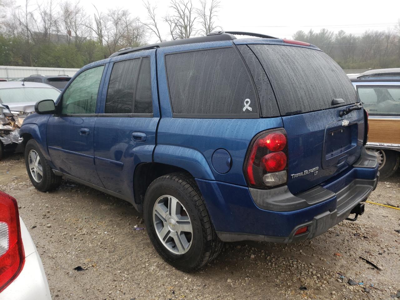 Image 2 of 2005 CHEVROLET TRAILBLAZER LS 2005 with VIN 1GNDT13S652106015