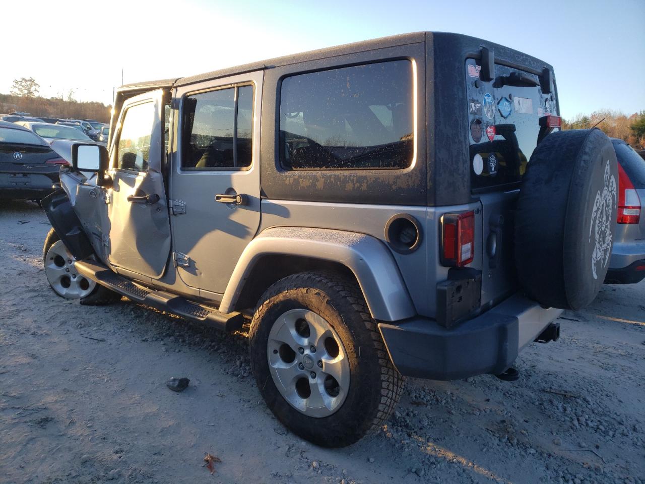 Obraz 2 z 2014 JEEP WRANGLER UNLIMITED SAHARA 2014 z VIN 1C4BJWEG1EL318049