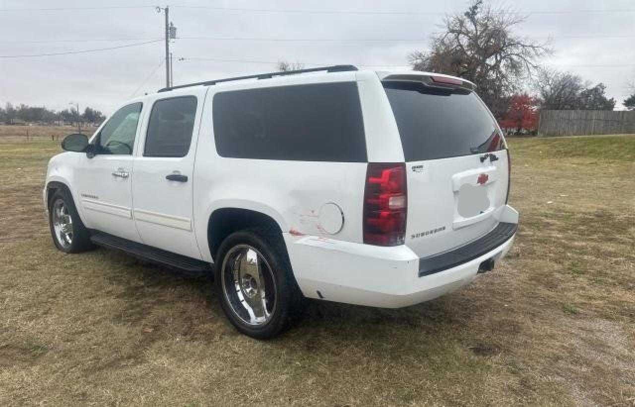 Image 3 of 2009 CHEVROLET SUBURBAN C1500  LS 2009 with VIN 1GNFC16JX9R298676
