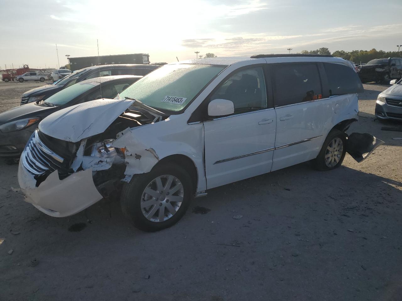 2013 CHRYSLER TOWN & COUNTRY TOURING 2013 image