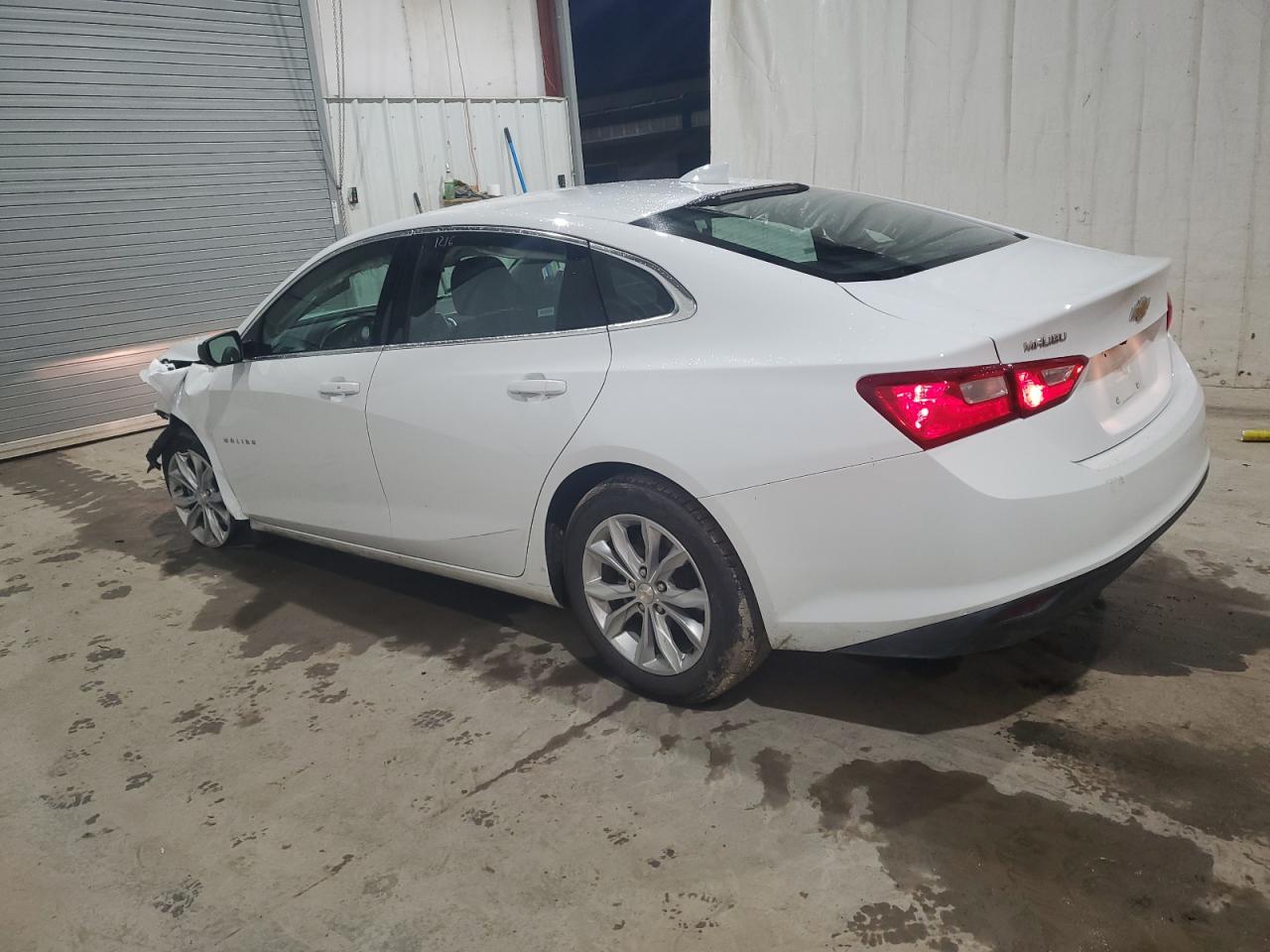 Изображение 2 2023 CHEVROLET MALIBU LT 2023 с VIN 1G1ZD5ST0PF170990