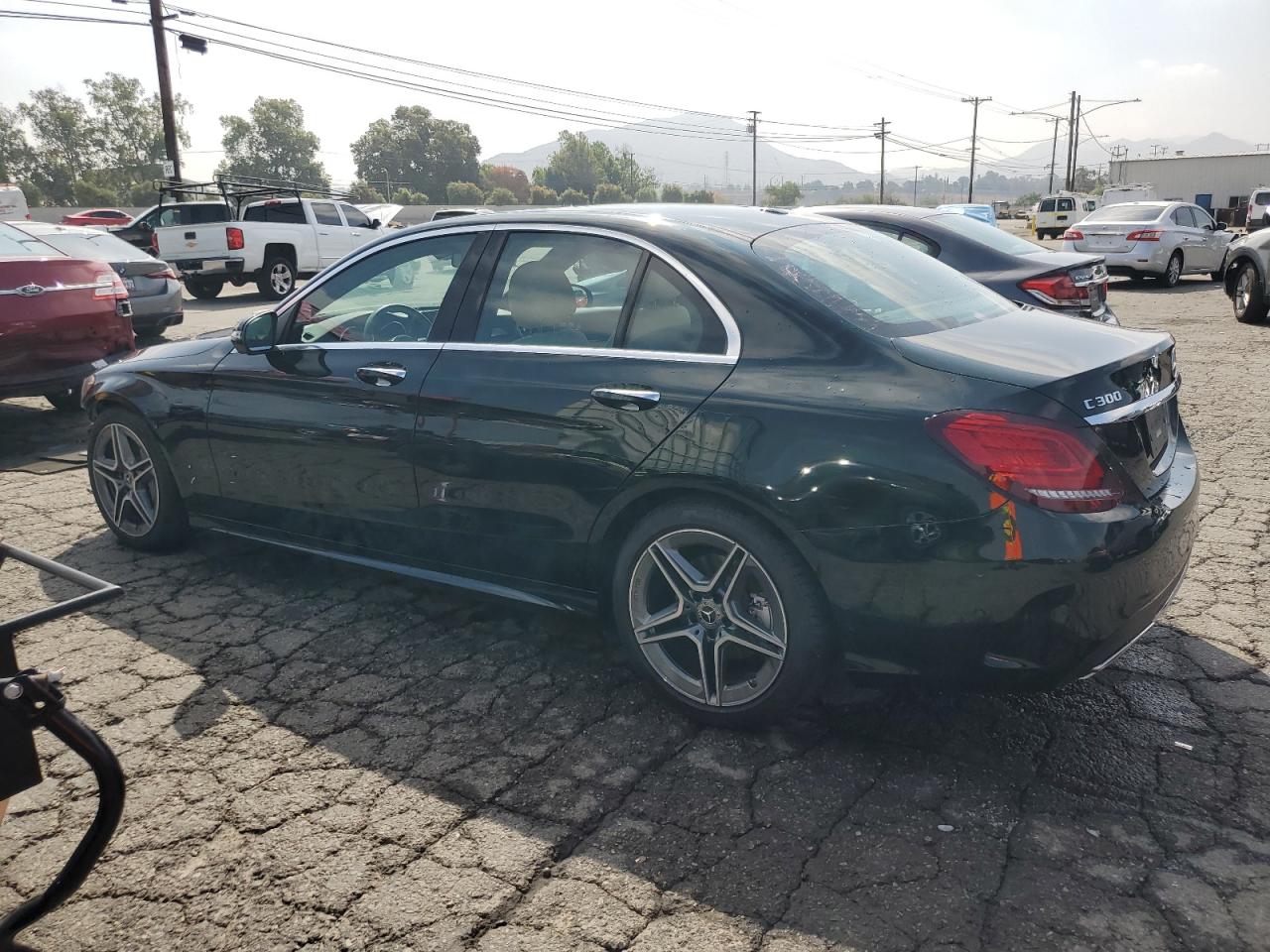 Obraz 2 z 2019 MERCEDES-BENZ C 300 2019 z VIN 55SWF8DBXKU319721