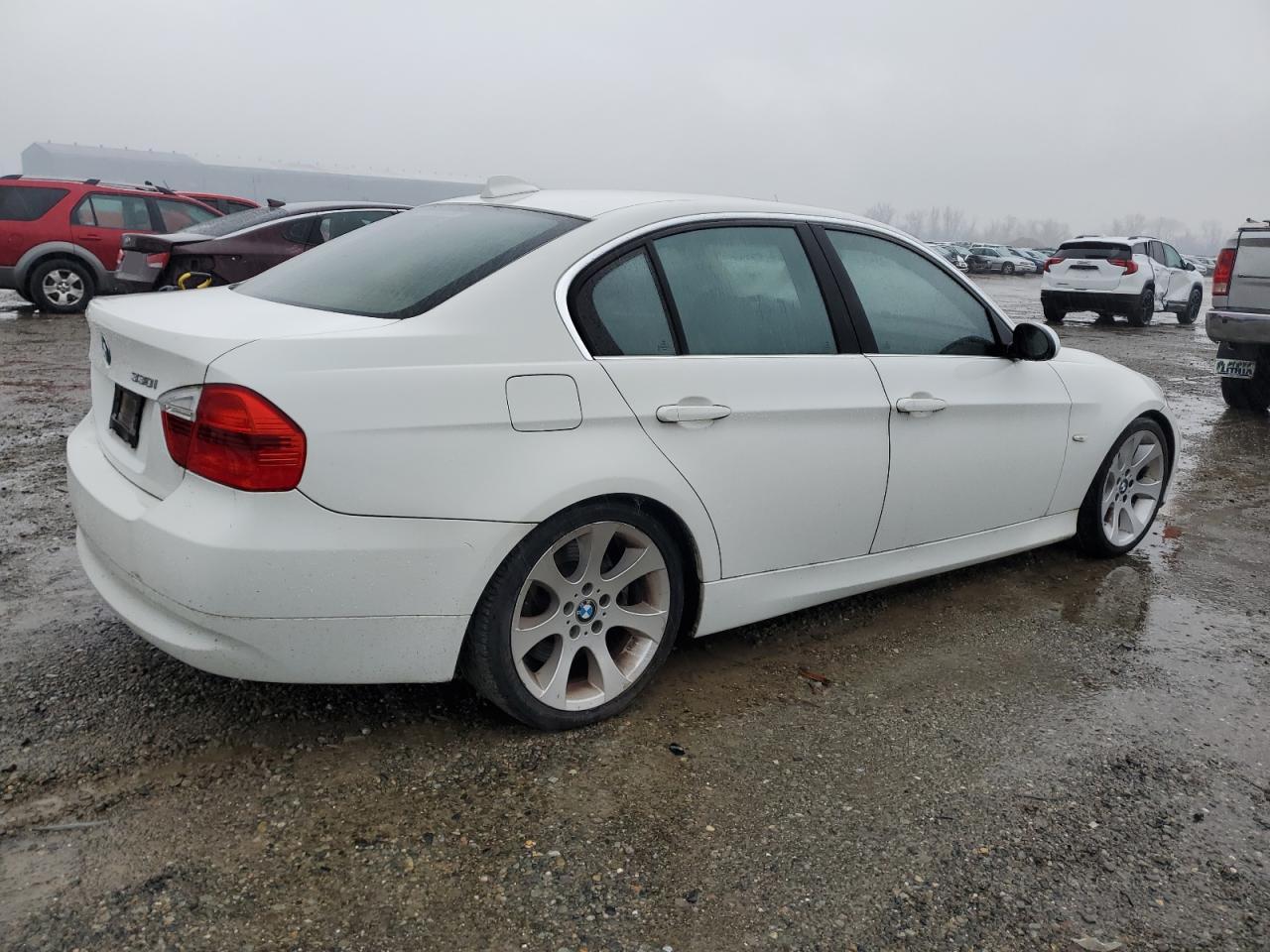 Изображение 3 2006 BMW 330 I 2006 с VIN WBAVB33516KS35364