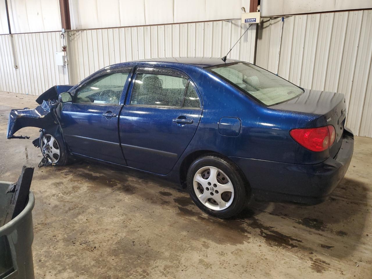 Image 2 of 2007 TOYOTA COROLLA CE 2007 with VIN JTDBR32E970111035
