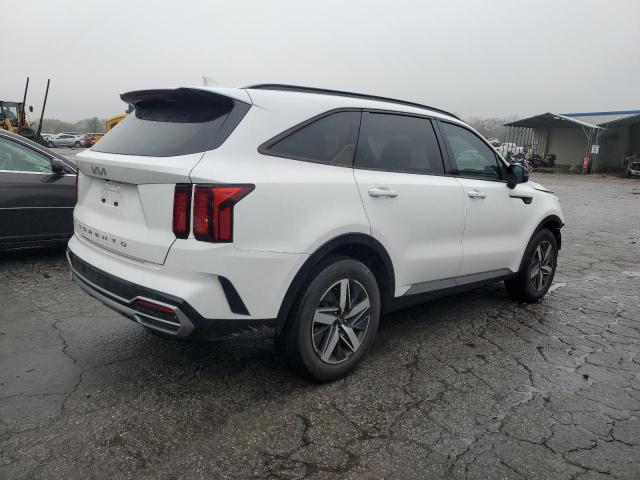 Image 3 of 2022 KIA SORENTO S 2022 with VIN 5XYRL4LC8NG084629