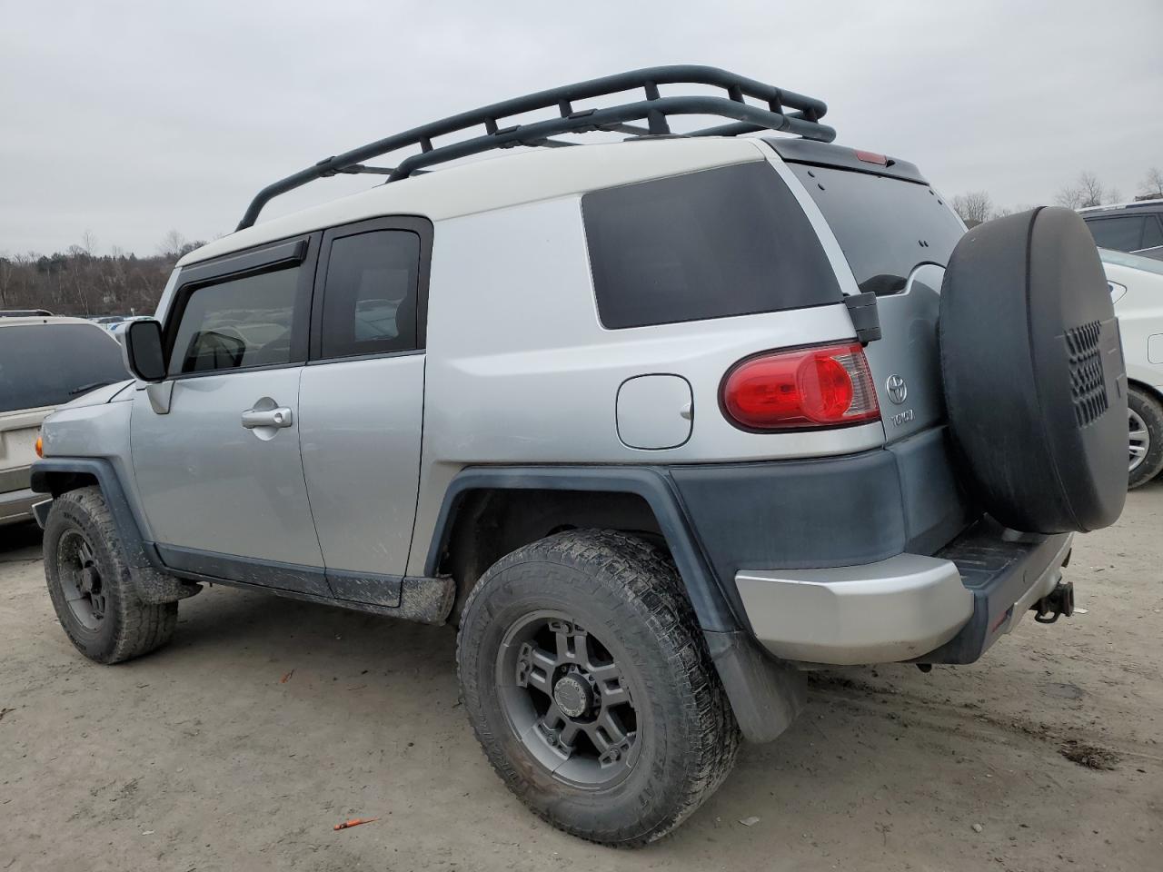 Obraz 2 z 2007 TOYOTA FJ CRUISER  2007 z VIN JTEBU11F970064999