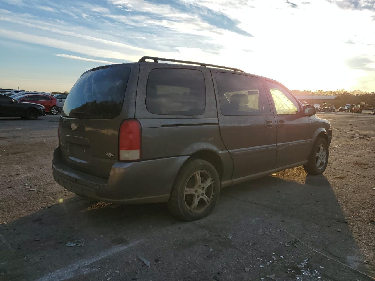 Image 3 of 2005 CHEVROLET UPLANDER LS 2005 with VIN 1GNDV23L75D213880