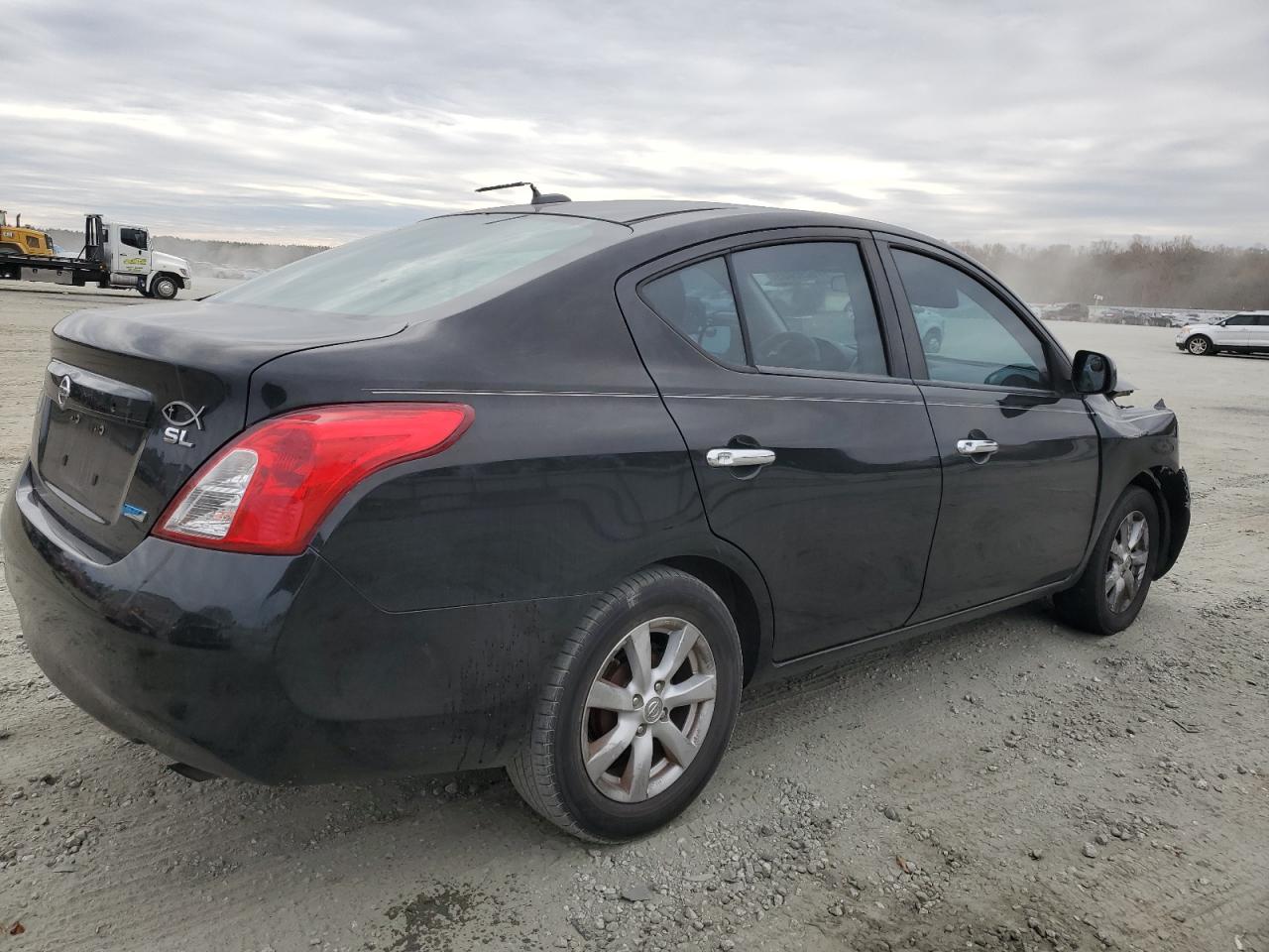 Изображение 3 2012 NISSAN VERSA S 2012 с VIN 3N1CN7AP0CL811830