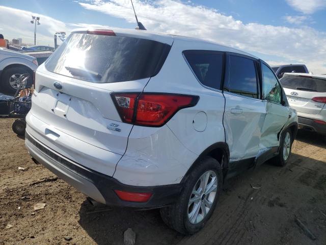 Obraz 3 z 2019 FORD ESCAPE SE 2019 z VIN 1FMCU9GD3KUA26758