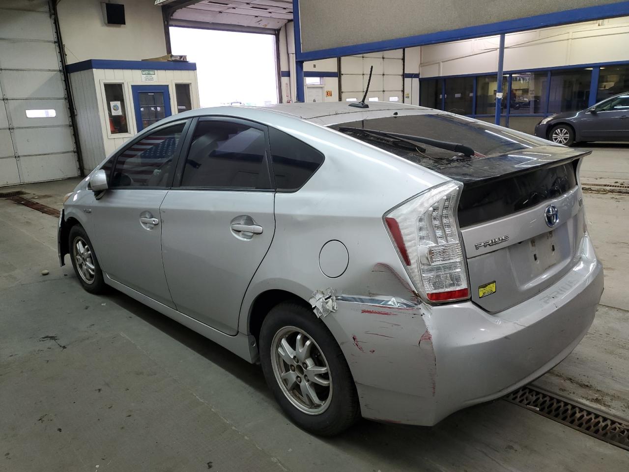 Image 2 of 2010 TOYOTA PRIUS  2010 with VIN JTDKN3DU2A0234618