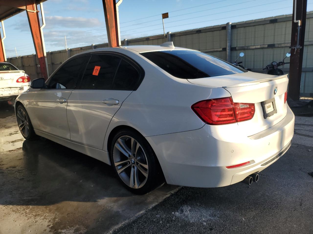 Изображение 2 2014 BMW 328 I 2014 с VIN WBA3A5G56ENP32715