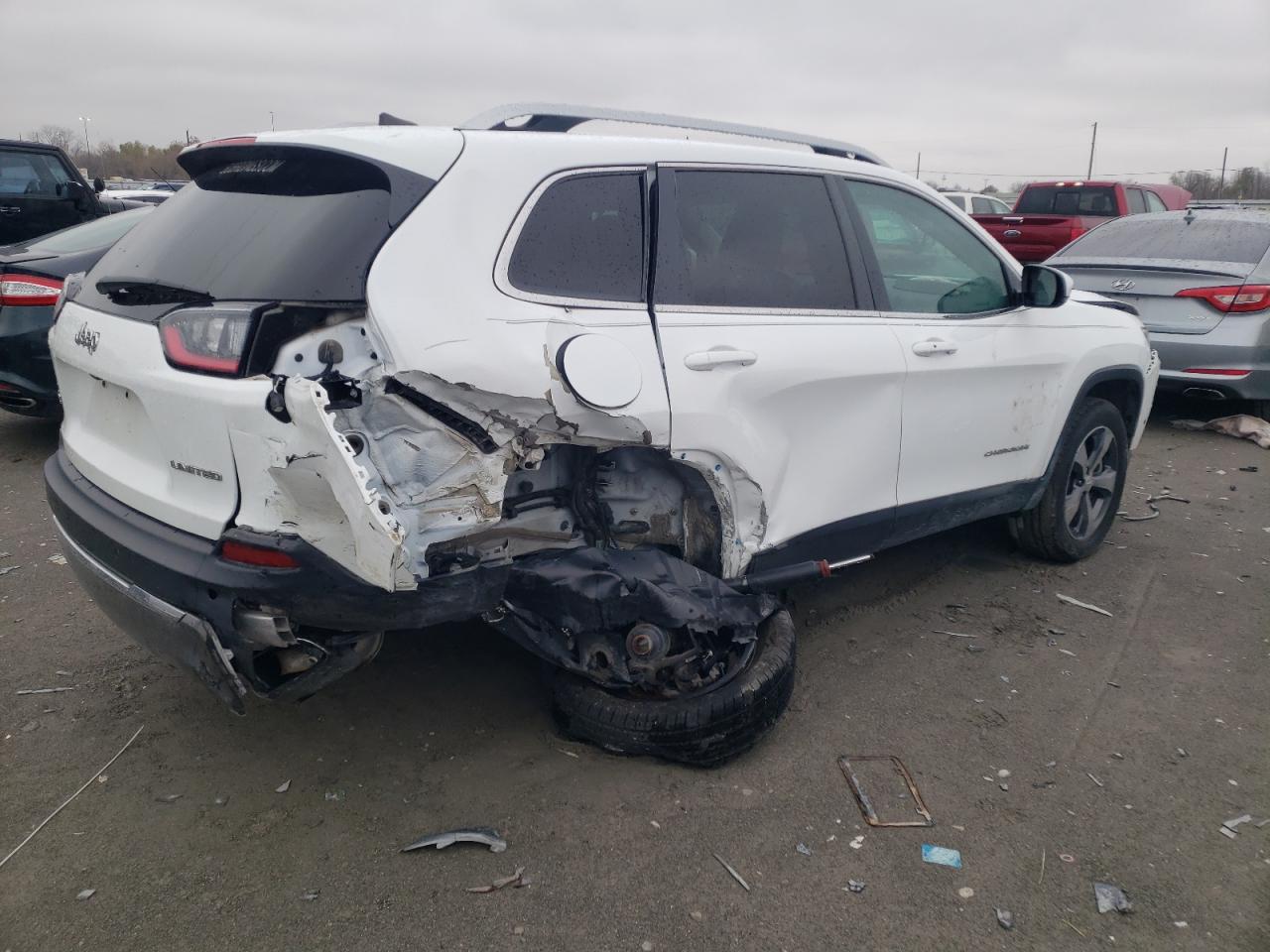 Image 3 of 2019 JEEP CHEROKEE LIMITED 2019 with VIN 1C4PJMDN6KD179925