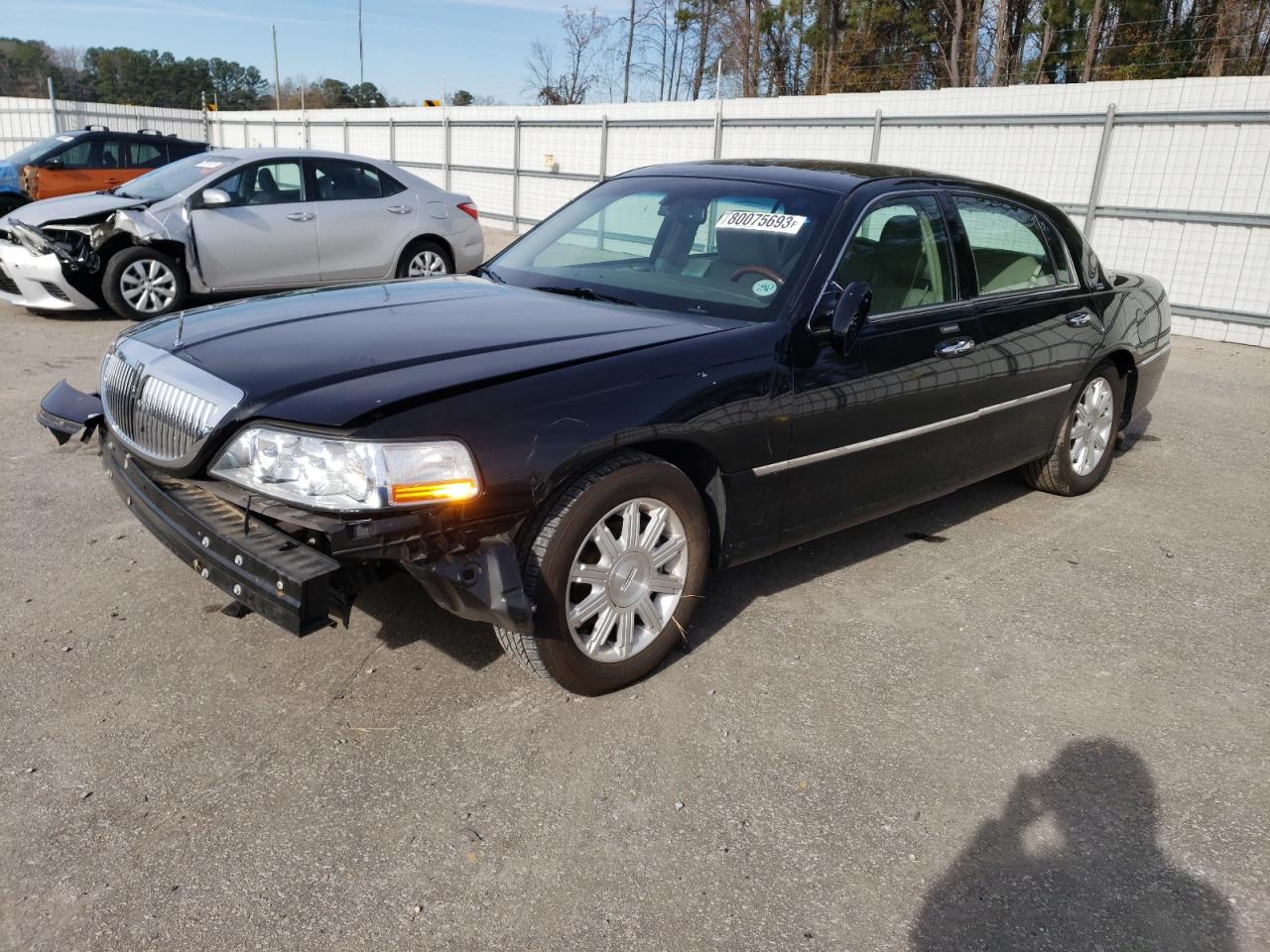 2011 LINCOLN TOWN CAR SIGNATURE LIMITED 2011 image