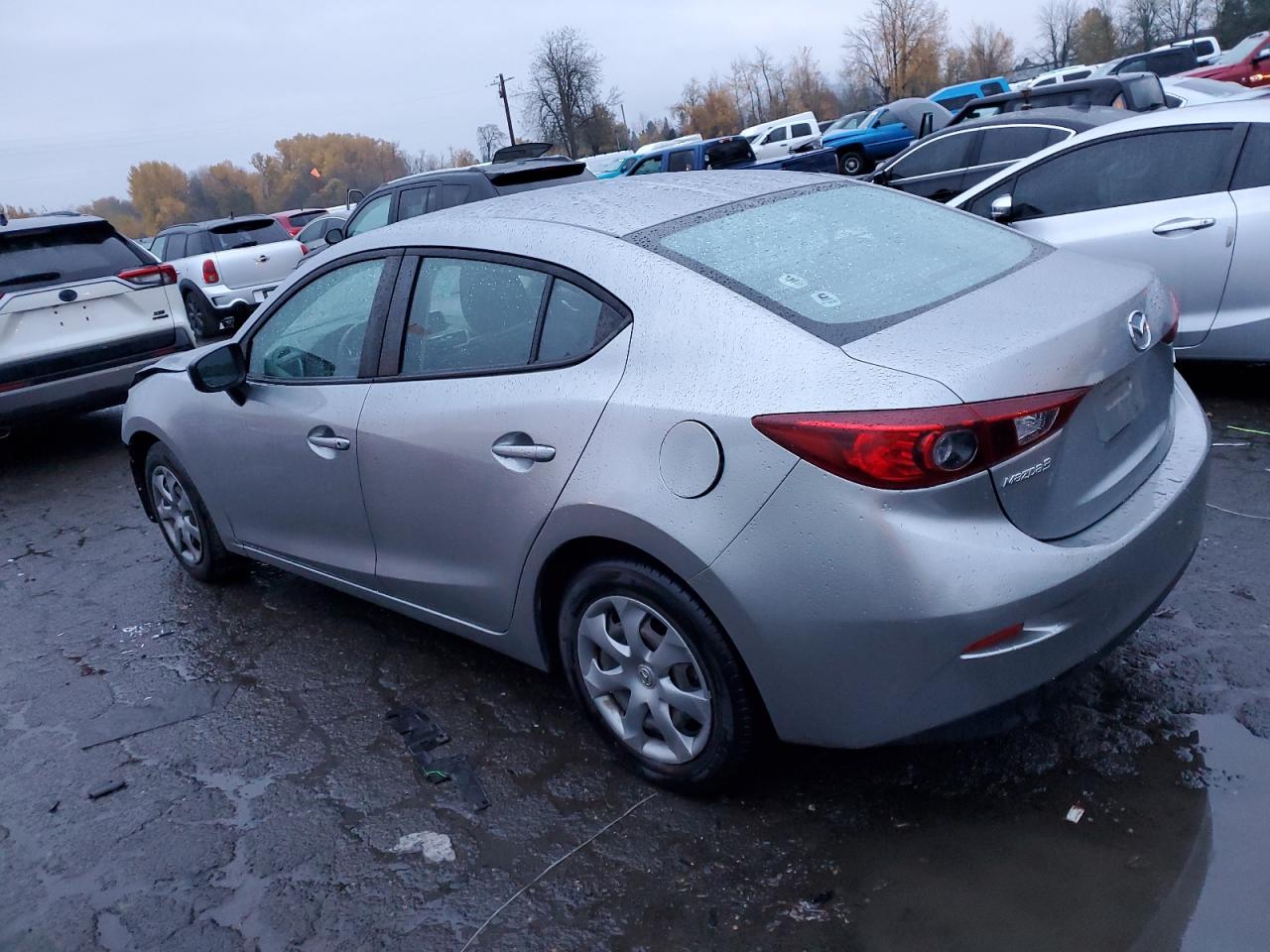 Obraz 2 z 2014 MAZDA 3 SPORT 2014 z VIN JM1BM1U74E1198917