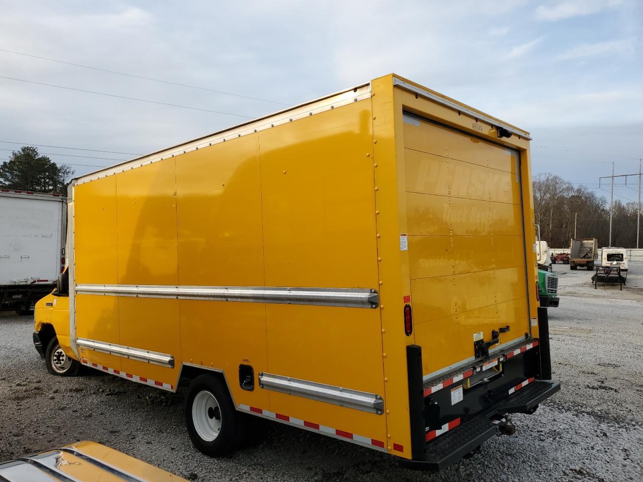 Image 2 of 2022 FORD ECONOLINE E350 SUPER DUTY CUTAWAY VAN 2022 with VIN 1FDWE3FN7NDC09229