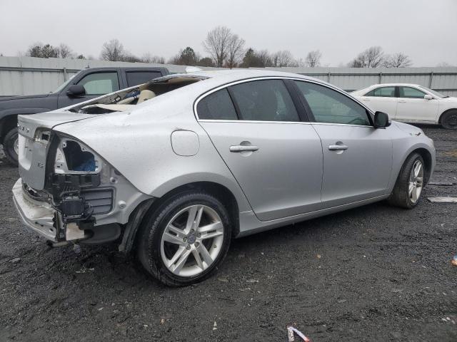 Image 3 of 2015 VOLVO S60 PREMIER 2015 with VIN YV140MFK9F1351617
