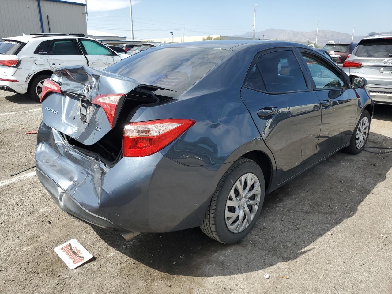 Изображение 3 Toyota Corolla L 2018 с VIN 2T1BURHE7JC117941