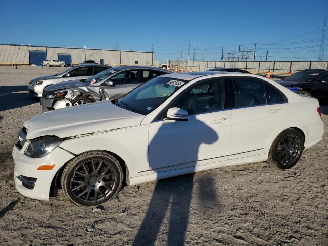 Изображение 1 2013 MERCEDES-BENZ C 250 2013 с VIN WDDGF4HB7DR294899