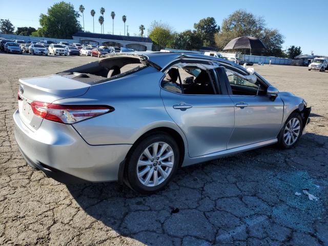 Obraz 3 z 2020 TOYOTA CAMRY LE 2020 z VIN 4T1L11AK4LU973391