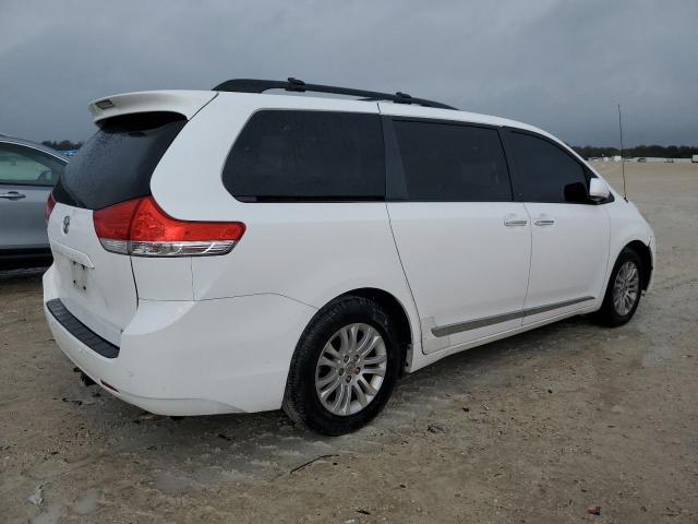 Image 3 of 2013 TOYOTA SIENNA XLE 2013 with VIN 5TDYK3DC1DS389902