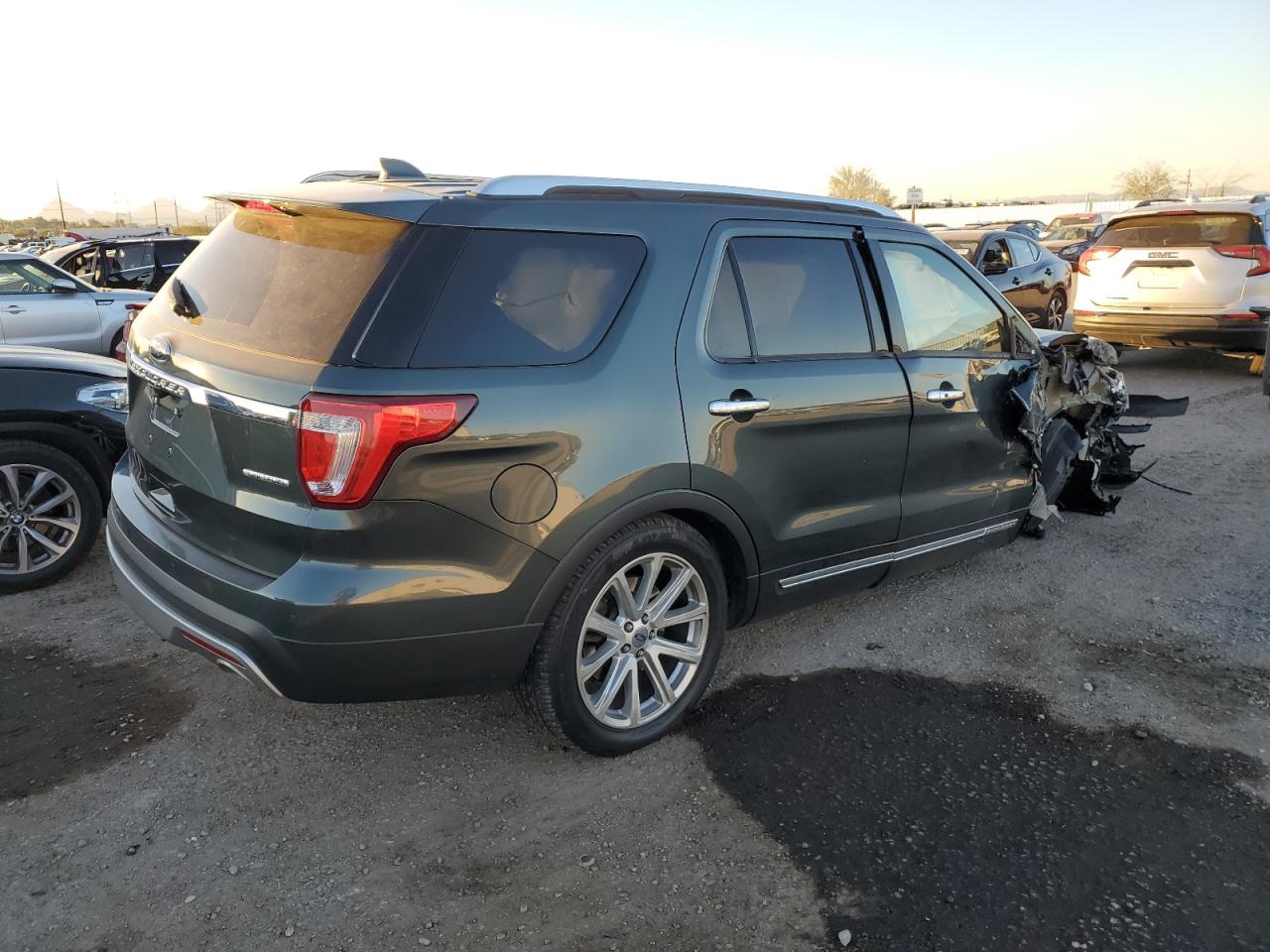 Image 3 of 2016 FORD EXPLORER LIMITED 2016 with VIN 1FM5K7F84GGC90648