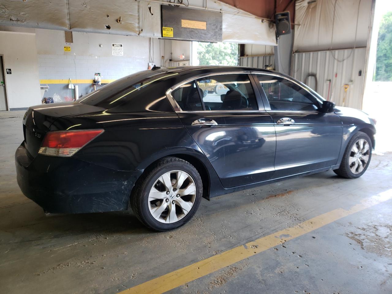 Image 3 of 2010 HONDA ACCORD EXL 2010 with VIN 1HGCP3F80AA027185