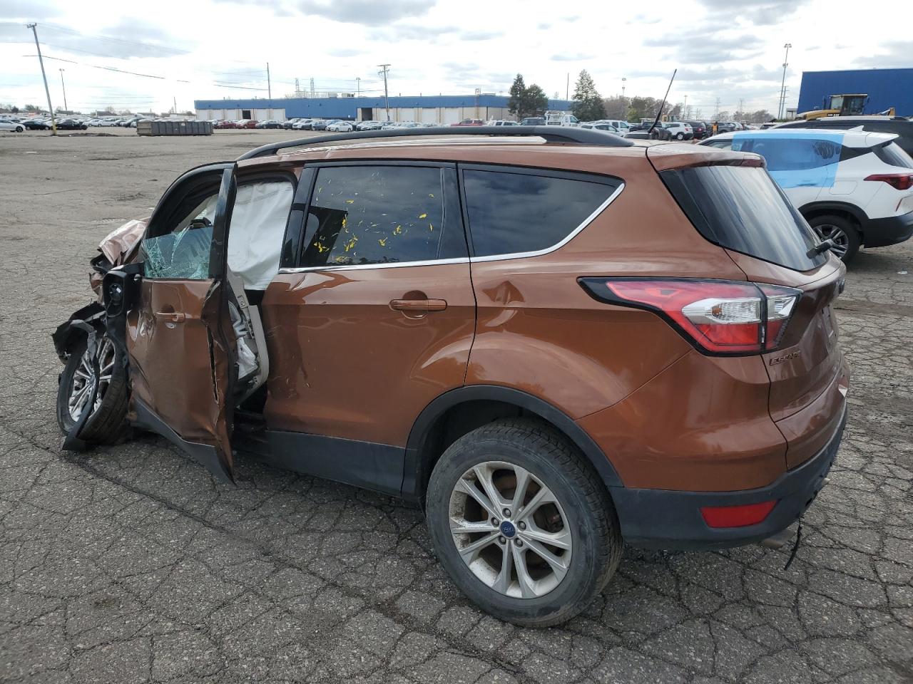 Image 2 of 2017 FORD ESCAPE SE 2017 with VIN 1FMCU0GD3HUB77779
