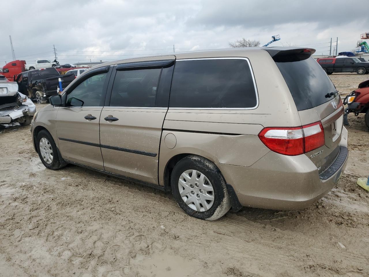 Image 2 of 2006 HONDA ODYSSEY LX 2006 with VIN 5FNRL38226B084290