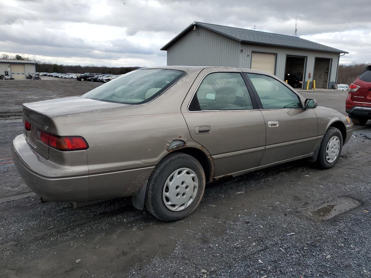 Image 3 of 1999 TOYOTA CAMRY CE 1999 with VIN 4T1BG22K8XU536238
