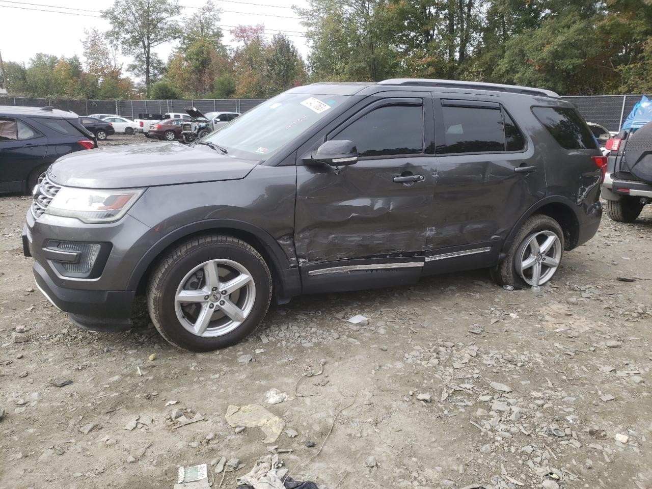 Image 1 of 2016 FORD EXPLORER XLT 2016 with VIN 1FM5K8D88GGA94088