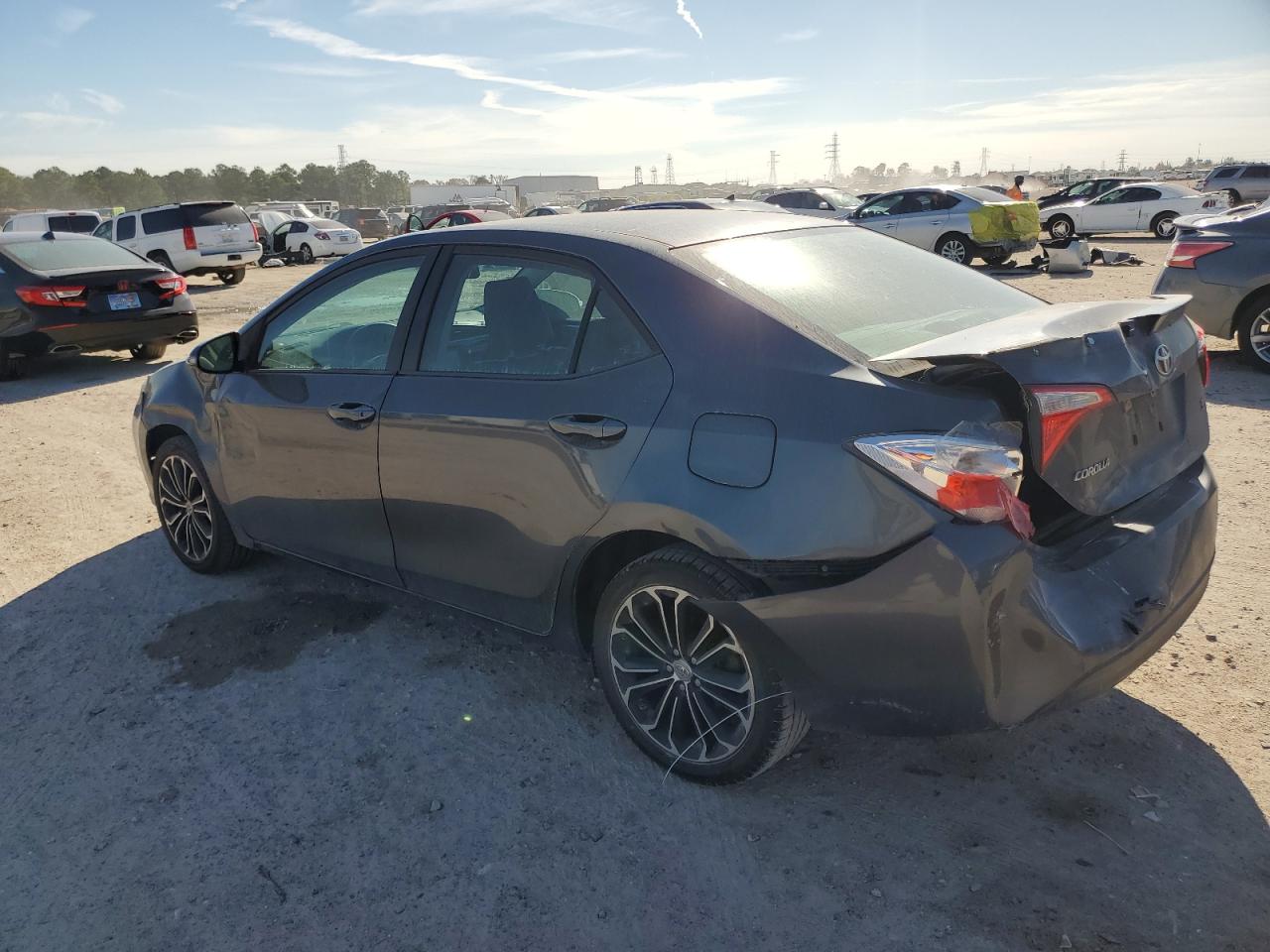 Obraz 2 z 2015 TOYOTA COROLLA L 2015 z VIN 5YFBURHE6FP297601
