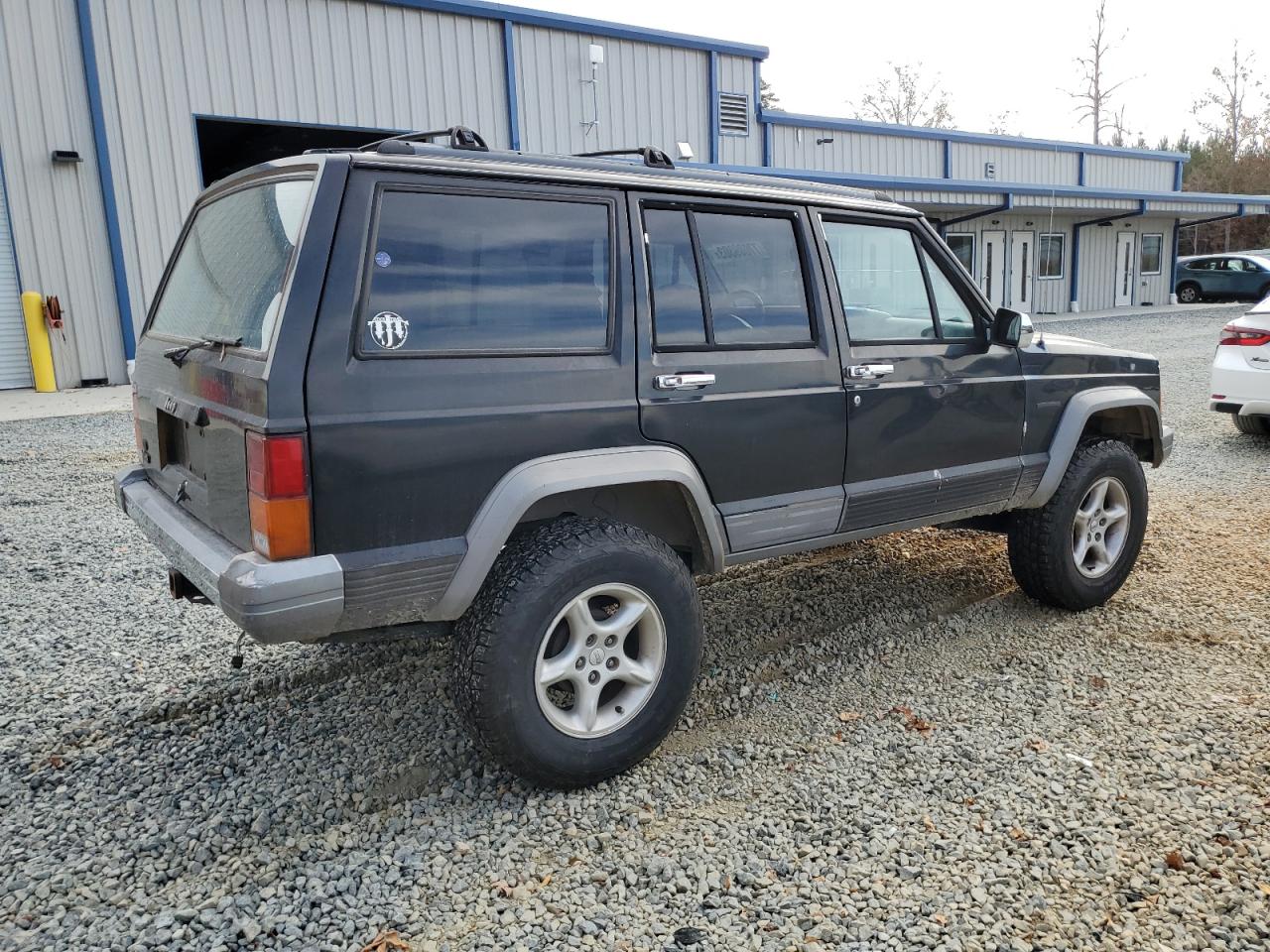 Obraz 3 z 1996 JEEP CHEROKEE COUNTRY 1996 z VIN 1J4FJ78SXTL237078