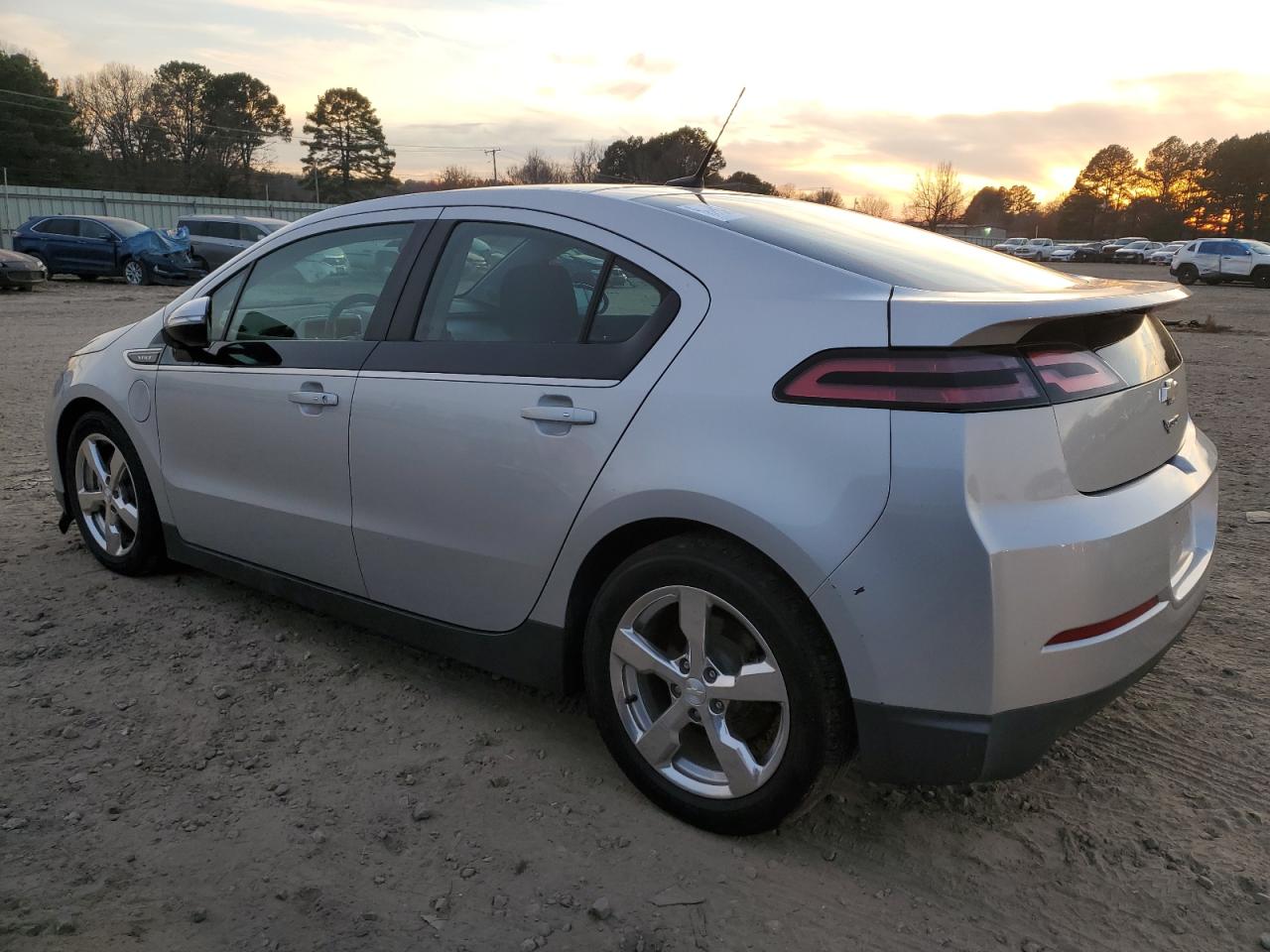 Image 2 of 2013 CHEVROLET VOLT  2013 with VIN 1G1RA6E46DU134232