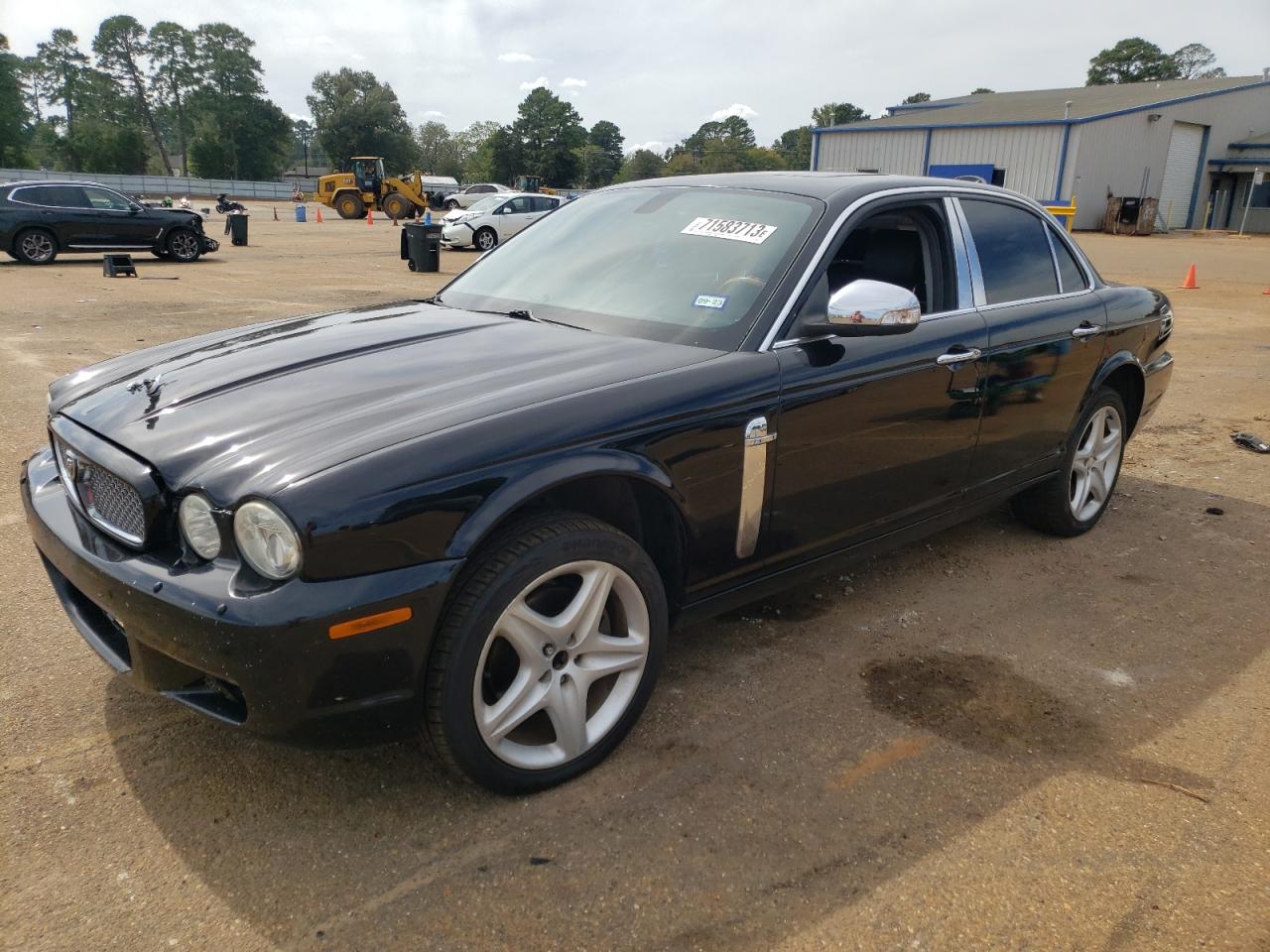 Image 1 of Jaguar Xj8 2008 with VIN SAJWA71B68SH22559