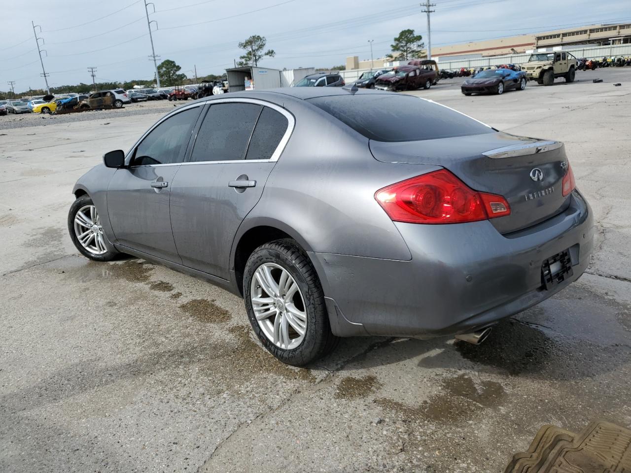 Image 2 of Infiniti G37 2012 with VIN JN1CV6AR0CM679928