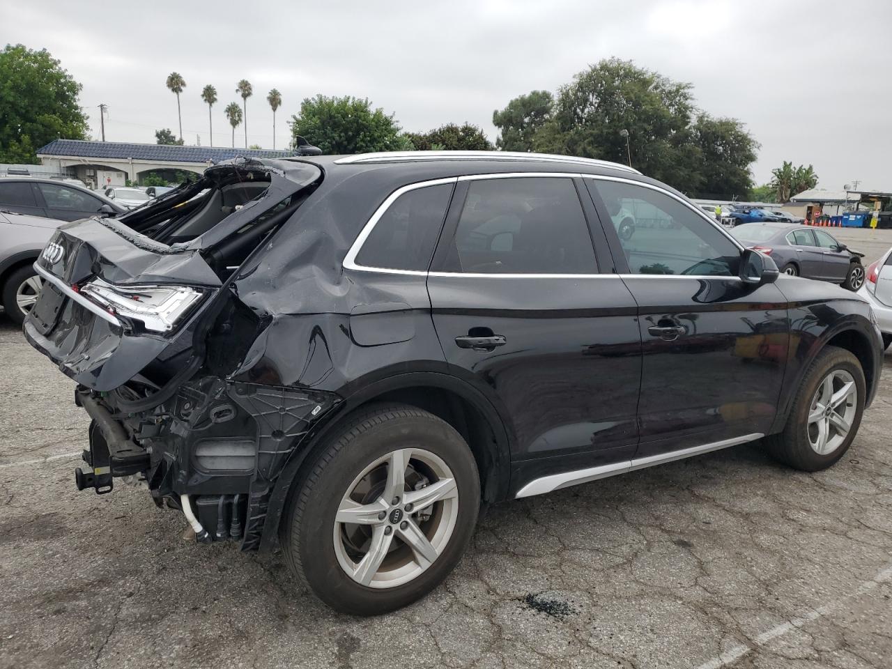 Obraz 3 z 2021 AUDI Q5 PREMIUM 2021 z VIN WA1AAAFY7M2004961