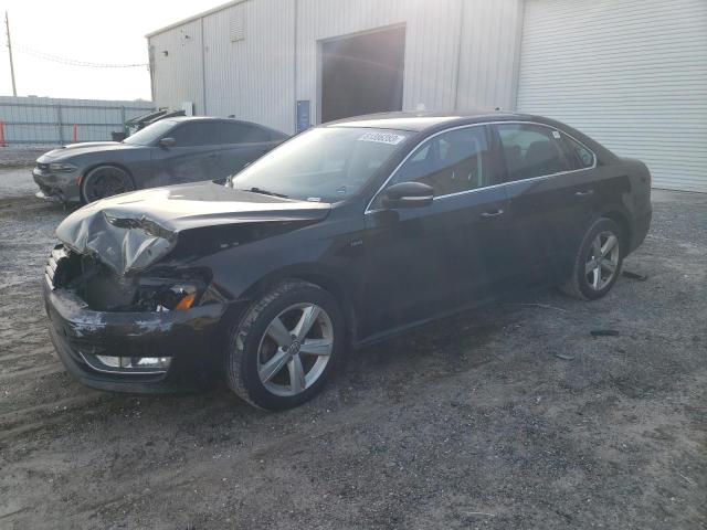 Image 1 of 2015 VOLKSWAGEN PASSAT S 2015 with VIN 1VWAT7A37FC102364