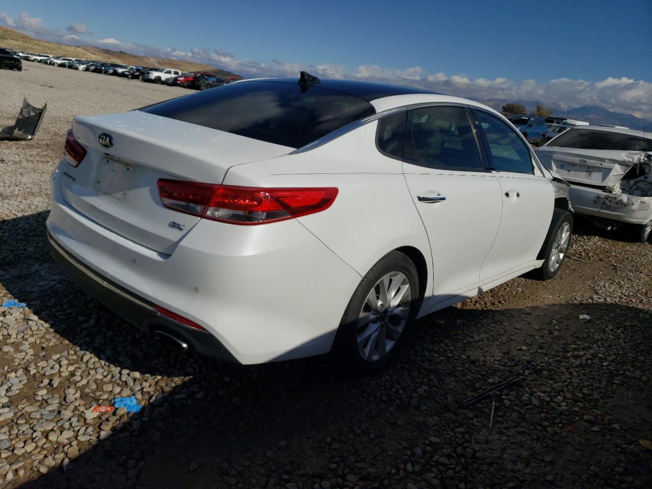 Obraz 3 z 2016 KIA OPTIMA EX 2016 z VIN 5XXGU4L37GG070443